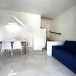 빌라 Comfy With Pool Access *