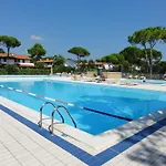 Comfy With Pool Access 빌라 비비오네