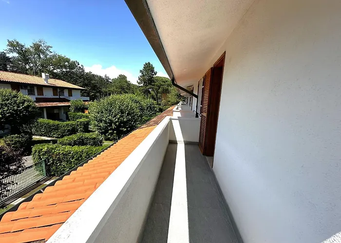 Comfy With Pool Access Villa *