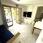Comfy With Pool Access