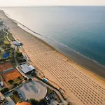 Βίλα Comfy With Pool Access Μπιμπιόνε