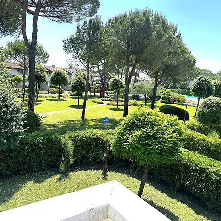 Comfy With Pool Access Βίλα Μπιμπιόνε