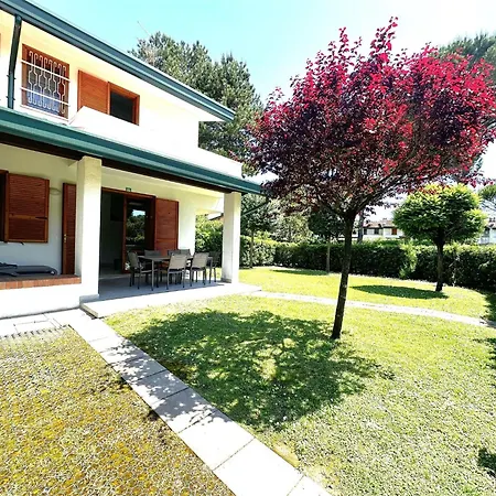 Comfy With Pool Access 빌라