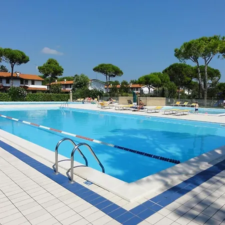 Comfy With Pool Access فيلة بيبيوني