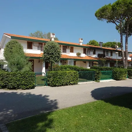 Βίλα Comfy With Pool Access Μπιμπιόνε